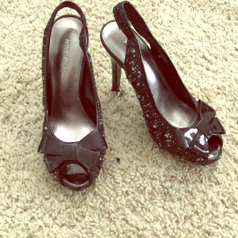 Nine West Peep toe pumps